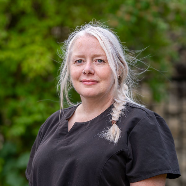 Nicki Beer - AVG (Web)